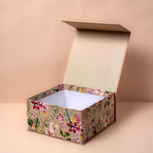 Botanical Almond Magnetic Box