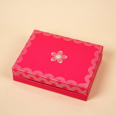 Utsav Rani Pink Cuff Style Mithai/Chocolate Box ( Cavity of 16 pcs )