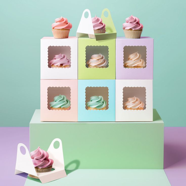 Custom Printed Boxes vs. Plain Boxes: What's Worth It for a Small Bakery?