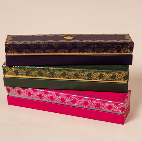 Utsav Rani Pink Cuff Style Mithai/Chocolate Box ( Cavity of 6 pcs )