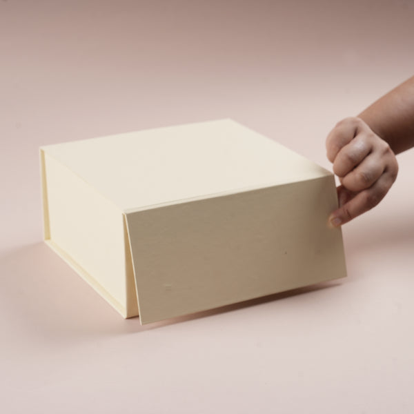 Collapsible Magnetic Cream Box