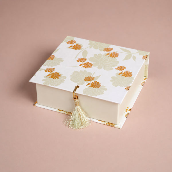 Peony Mint Green Mithai/Bakery Box (Cavity of 9 pcs) - The Keepsake Edition