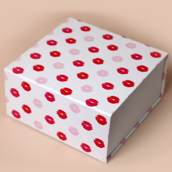 Kiss Pattern Rigid Magnetic Gift Box